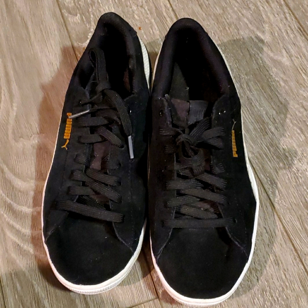 Puma Sneakers